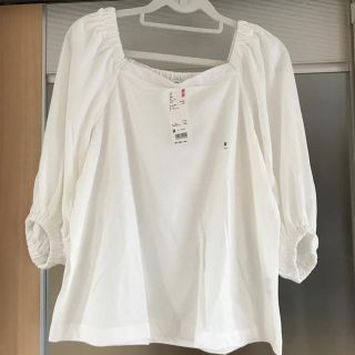 ユニクロ(UNIQLO)の新品❤️ユニクロ オフショルダーTシャツ カットソー Mサイズ(Tシャツ(長袖/七分))