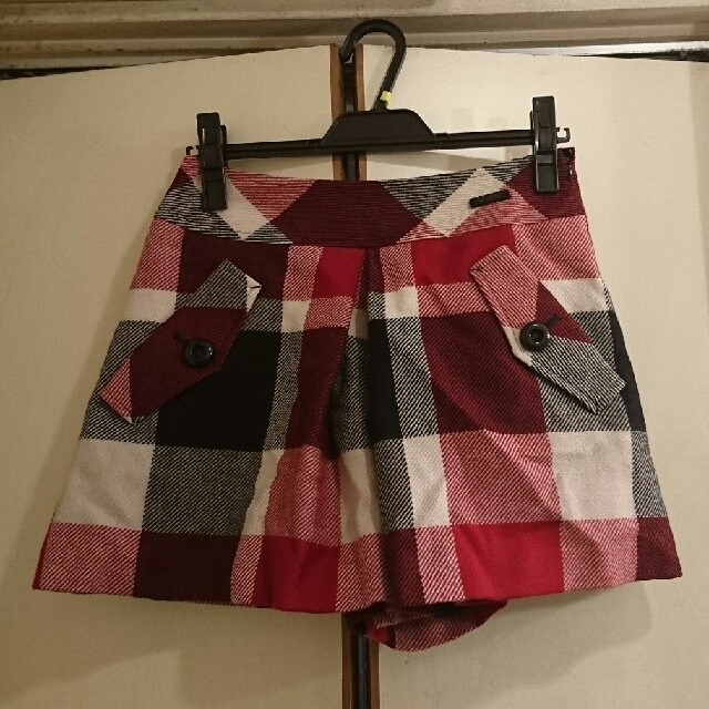 BURBERRY(バーバリー)のBURBERRYBLUELABEL赤チェックスカート レディースのパンツ(キュロット)の商品写真