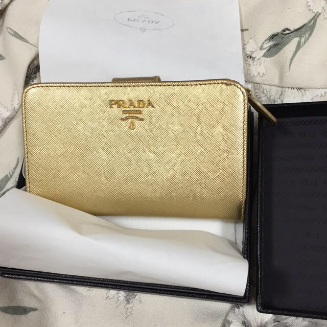 PRADA プラダ ゴールド 折財布 ウォレット - 財布