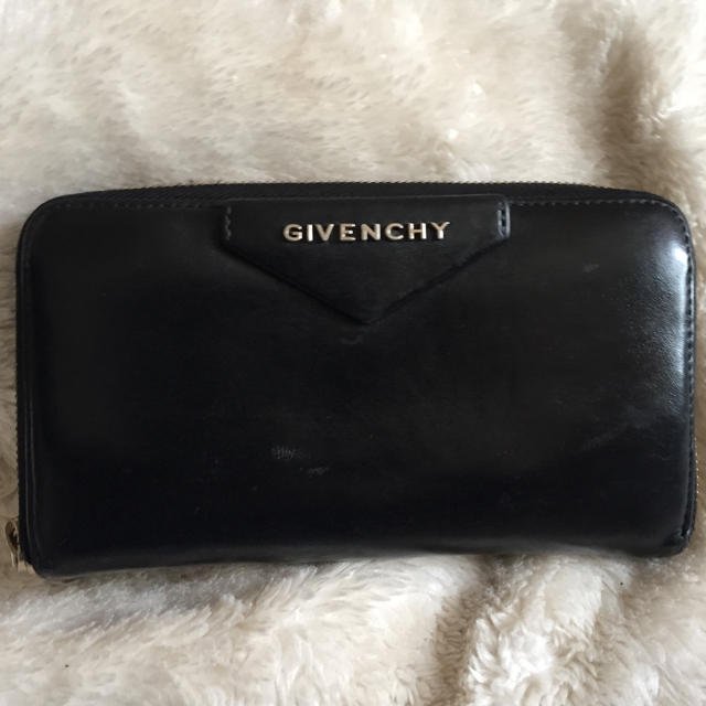 GIVENCHY(ジバンシィ)のGIVENCHY 長財布 レディースのファッション小物(財布)の商品写真