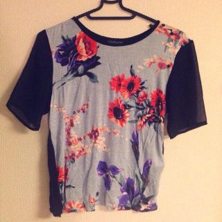 トップショップ(TOPSHOP)のTOPSHOP フラワートップス(Tシャツ(半袖/袖なし))