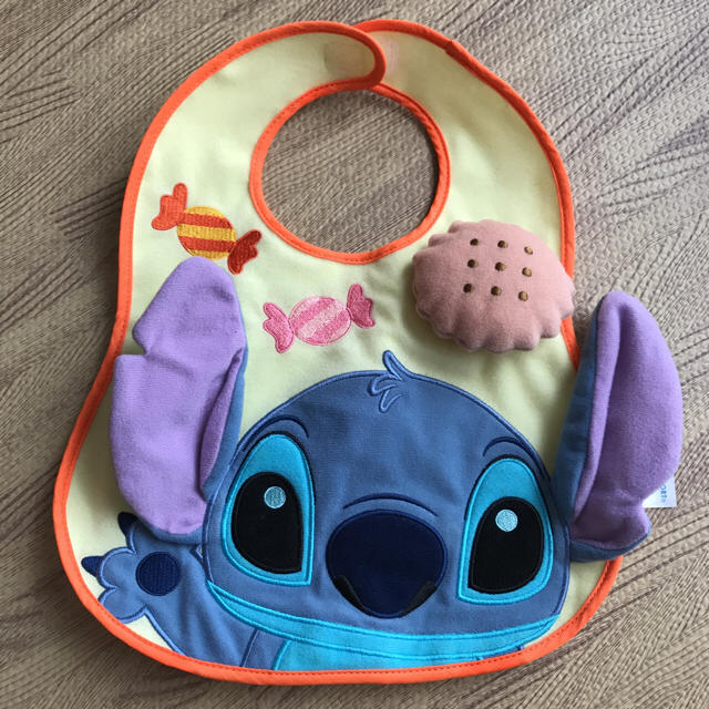 新しいスタイル 新品♡スティッチ スタイ よだれかけ 2枚セット
