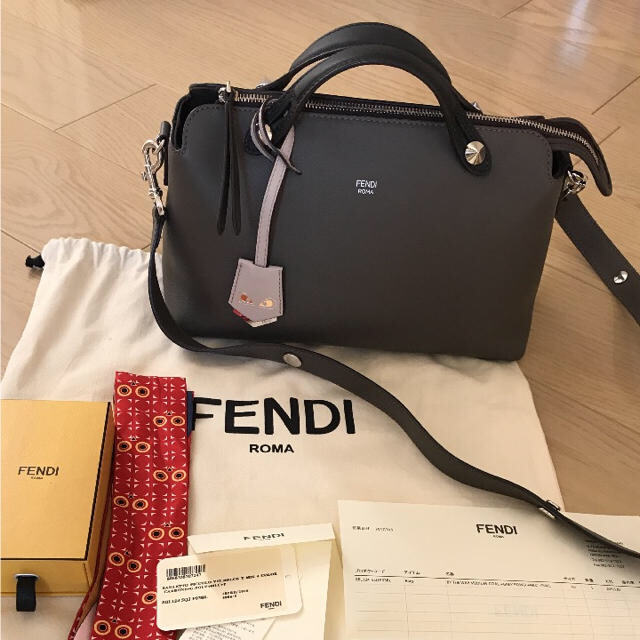 春先取りの FENDI - 専用です☆フェンディバイザウェイ美品ツイリー