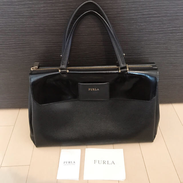 Furla(フルラ)の【FURLA】本革ハンドバッグ♡黒 レディースのバッグ(ハンドバッグ)の商品写真