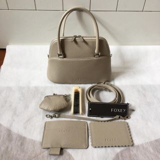 フォクシー(FOXEY)のFOXEY 新品 マカロンバッグ(ショルダーバッグ)