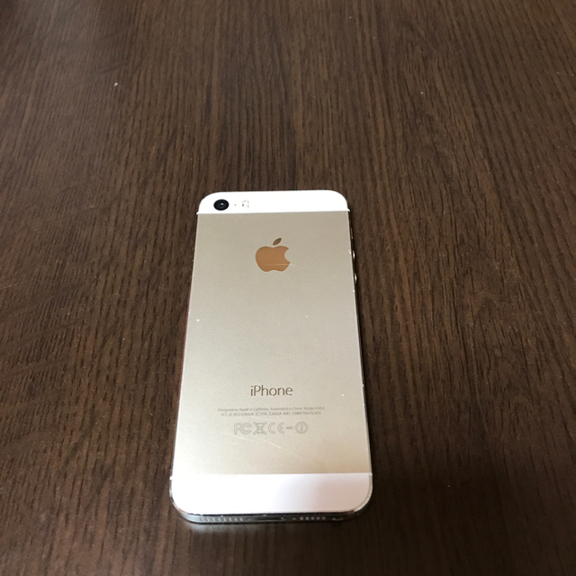 Apple by あいうえお's shop｜アップルならラクマ - 美品です！
iPhone5sの通販 新品高評価