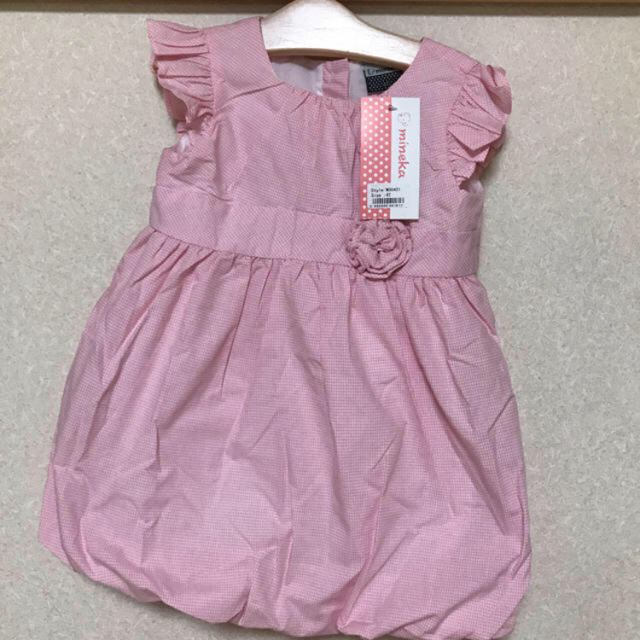 新品 子供用ワンピース 100 キッズ/ベビー/マタニティのキッズ服女の子用(90cm~)(ワンピース)の商品写真