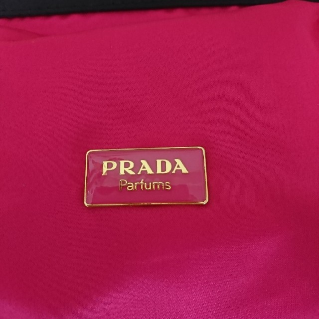 PRADA(プラダ)の新品♡PRADA♡プラダ♡パフュームポーチ レディースのファッション小物(ポーチ)の商品写真