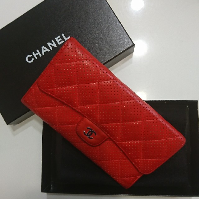 CHANEL(シャネル)のシャネル 長財布 レディースのファッション小物(財布)の商品写真