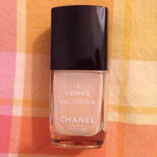 シャネル(CHANEL)のCHANELネイルカラーLe BEIGE(その他)