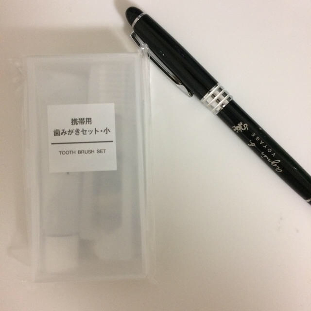 MUJI (無印良品)(ムジルシリョウヒン)のMUJI無印良品☆携帯歯みがきセット☆新品未使用 キッズ/ベビー/マタニティの洗浄/衛生用品(歯ブラシ/歯みがき用品)の商品写真