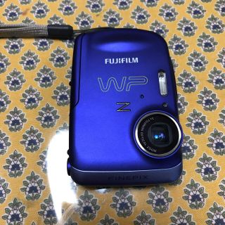 フジフイルム(富士フイルム)の防塵防水仕様カメラ FUJIFILM FinePix Z33WP（ブルー)(コンパクトデジタルカメラ)