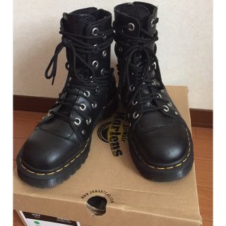 ドクターマーチン Dr.Martens ダリア Daria