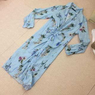 ザラ(ZARA)のZARA☆花柄シャツワンピース☆新品未使用(ひざ丈ワンピース)