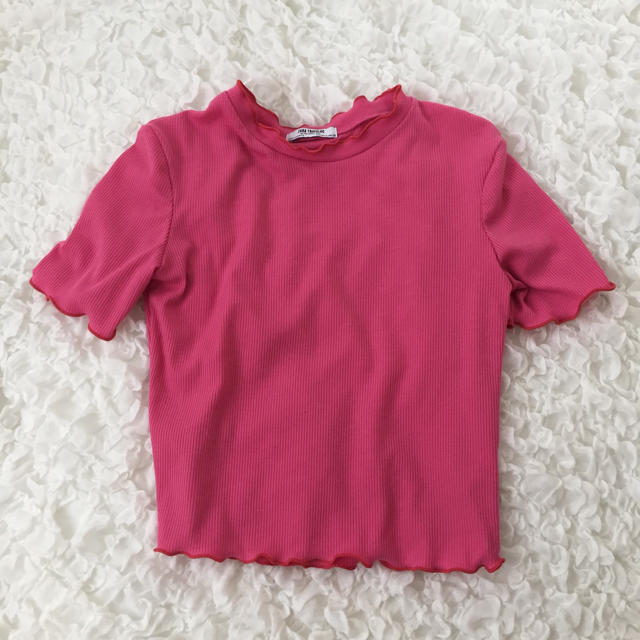 ZARA(ザラ)のZARA tops レディースのトップス(カットソー(半袖/袖なし))の商品写真