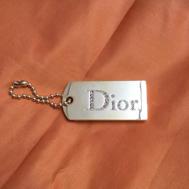 Christian Dior(クリスチャンディオール)の💜美品💜クリスチャンディオール💜バックチャーム💜 レディースのバッグ(ハンドバッグ)の商品写真