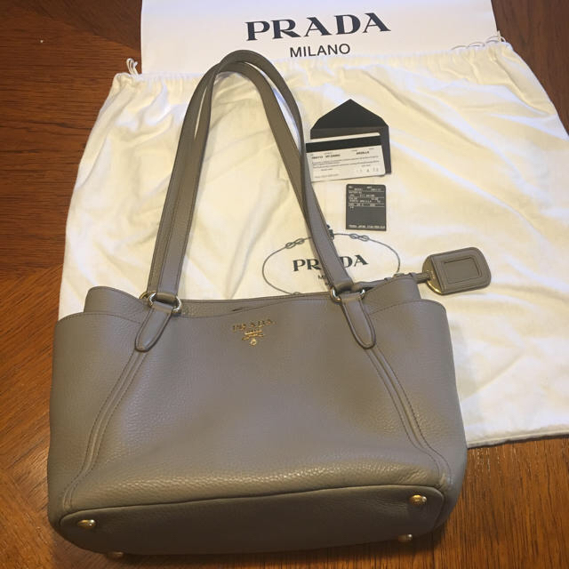 PRADA(プラダ)のプラダ トートバッグ グレー レディースのバッグ(トートバッグ)の商品写真