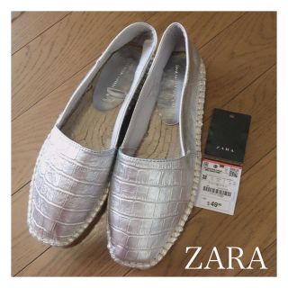 ザラ(ZARA)のゴールド様専用(スリッポン/モカシン)