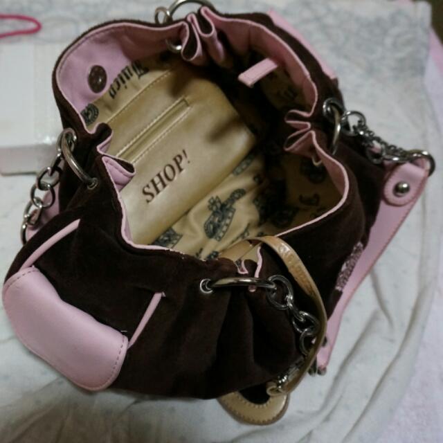 Juicy Couture(ジューシークチュール)のｼﾞｭｰｼｰｸﾁｭｰﾙ★ﾁｪｰﾝBag♪ レディースのバッグ(ハンドバッグ)の商品写真