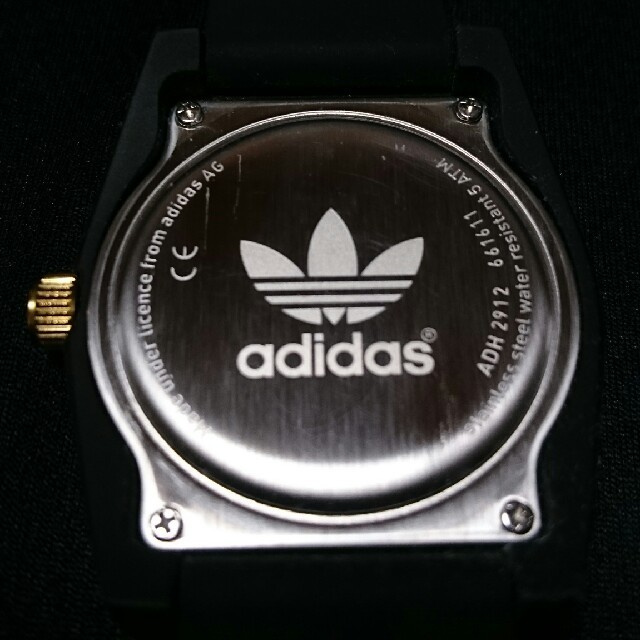 adidas(アディダス)のadidas black/gold watch メンズの時計(腕時計(アナログ))の商品写真