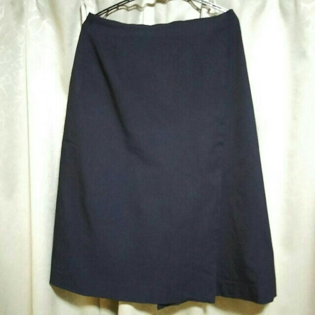 TOMORROWLAND(トゥモローランド)の巻きスカート レディースのスカート(ひざ丈スカート)の商品写真