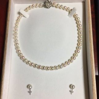 ジュエリーツツミ(JEWELRY TSUTSUMI)の【鑑定書付き】アコヤ真珠 花珠 ネックレス＆ピアス(ネックレス)