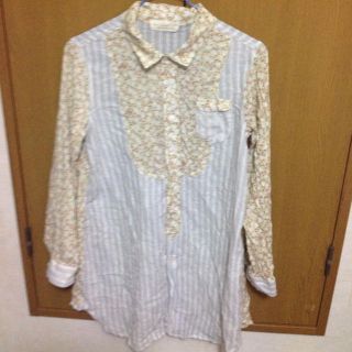 ダブルクローゼット(w closet)のwcloset 花柄ロングシャツ(シャツ/ブラウス(長袖/七分))