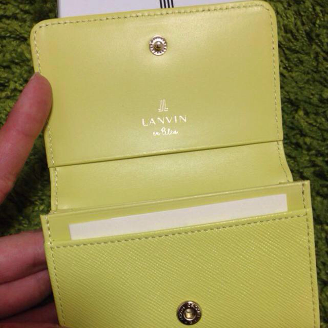 LANVIN en Bleu(ランバンオンブルー)のLANVIN名刺入れ イエロー レディースのファッション小物(名刺入れ/定期入れ)の商品写真