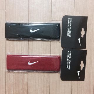 ナイキ(NIKE)の新品 NIKE スウッシュ ヘッドバンド ブラック&レッド (バンダナ/スカーフ)