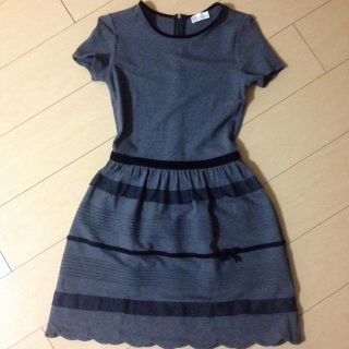 レッドヴァレンティノ(RED VALENTINO)のSサマ 専用(ひざ丈ワンピース)