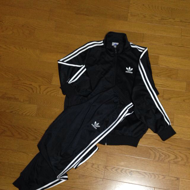 adidasメンズジャージ上下