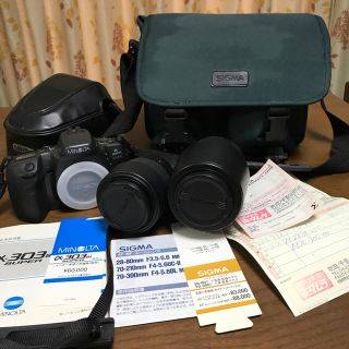 コニカミノルタ(KONICA MINOLTA)の美品MINOLTAフィルム一眼レフカメラと望遠レンズのセット(フィルムカメラ)