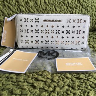 マイケルコース(Michael Kors)のマイケルコース♡ 日本未発売♡人気完売商品 JET SET TRAVEL 長財布(財布)