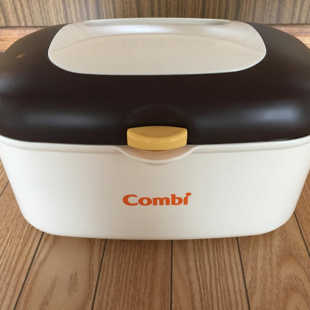 combi(コンビ)のお尻拭きウォーマー キッズ/ベビー/マタニティのおむつ/トイレ用品(ベビーおしりふき)の商品写真