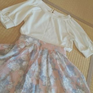 マジェスティックレゴン(MAJESTIC LEGON)のマジェ❤トップス&花柄スカート(ミニワンピース)