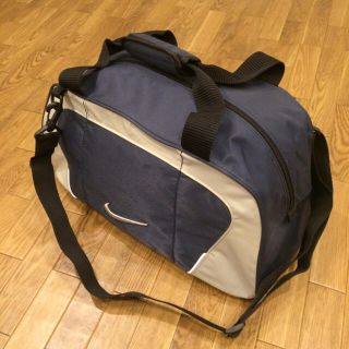 ナイキ(NIKE)の（美品）NIKE ナイキ ミニスポーツ（ミニボストン）バック ２WAY(ボストンバッグ)