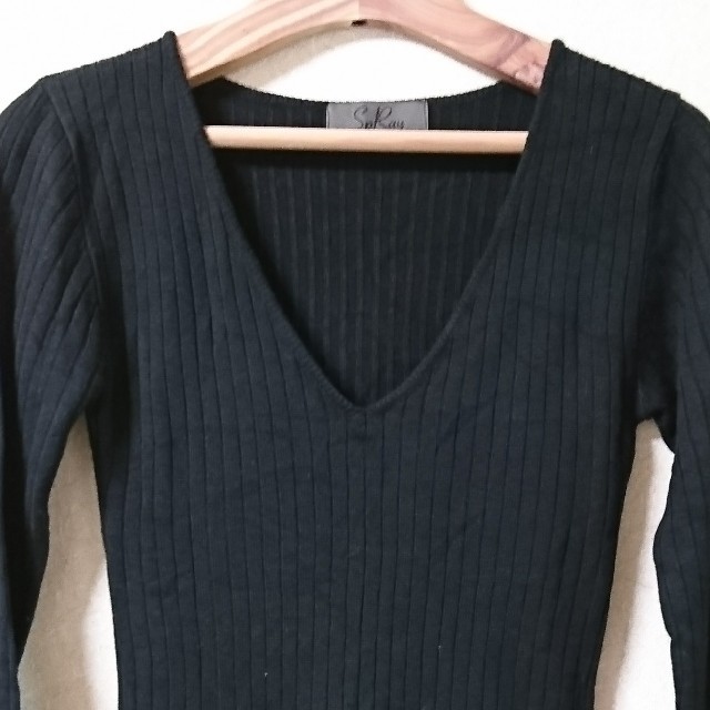 Vネック リブニット 長袖 ブラック 黒 レディースのトップス(ニット/セーター)の商品写真