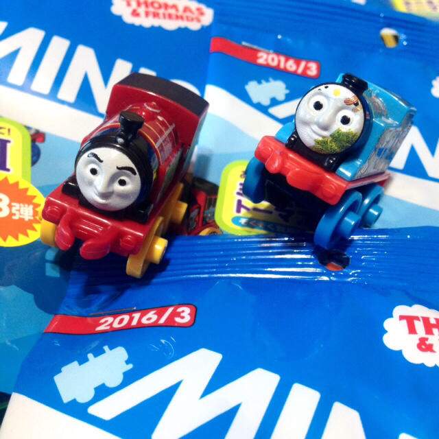 【送料無料】新品✨ミニミニトーマス（MINIS）第三弾 10個セット❗️ エンタメ/ホビーのおもちゃ/ぬいぐるみ(キャラクターグッズ)の商品写真