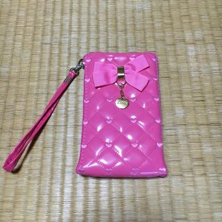 ウィゴー(WEGO)のハートキルティングスマホケース(iPhoneケース)