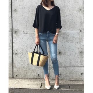 ユニクロ(UNIQLO)の新品 ユニクロ ドレープブラウス（7分袖）ブラック(シャツ/ブラウス(長袖/七分))