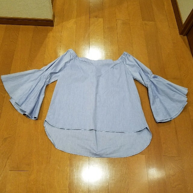 Chesty(チェスティ)のチェスティ　トップス レディースのトップス(シャツ/ブラウス(半袖/袖なし))の商品写真