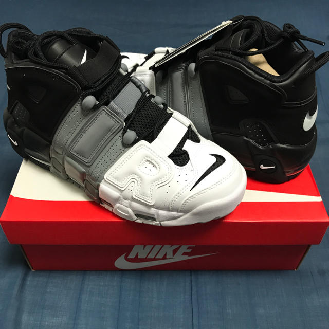 NIKE(ナイキ)のnike AIR MORE UPTEMPO 96 27cm メンズの靴/シューズ(スニーカー)の商品写真