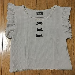 エブリン(evelyn)のevelyn BarbieコラボリボンTOPS グレー(カットソー(半袖/袖なし))