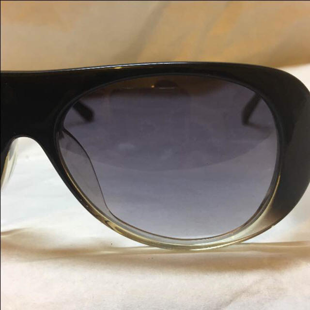 BLACK FLYS(ブラックフライズ)のフライボンバー キムタク着用モデル サングラス 木村拓哉 メンズのファッション小物(サングラス/メガネ)の商品写真