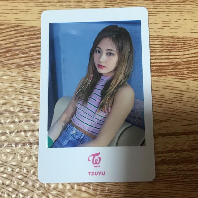 TWICE ツウィ フォトカード🍭 エンタメ/ホビーのタレントグッズ(アイドルグッズ)の商品写真