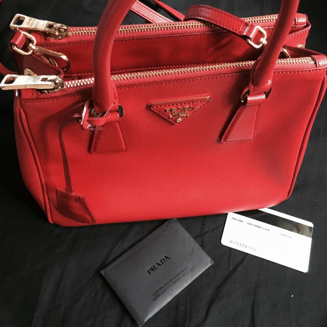 定価30万❤️美品❤️PRADA プラダ ガレリア