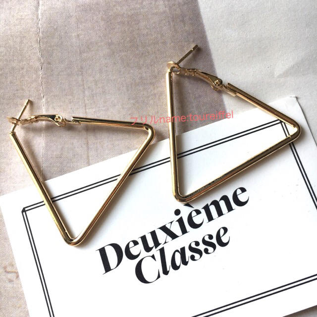 DEUXIEME CLASSE(ドゥーズィエムクラス)の今だけ値下新品 ドゥーズィエムクラス トライアングル  三角ピアス フープピアス レディースのアクセサリー(ピアス)の商品写真