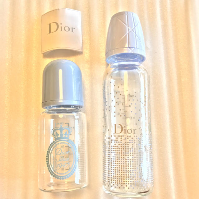 baby Dior(ベビーディオール)の【新品】baby Dior★哺乳瓶2本セット キッズ/ベビー/マタニティの授乳/お食事用品(哺乳ビン)の商品写真