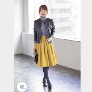 ユニクロ(UNIQLO)のniko様専用  新品  ユニクロ  ドライストレッチタックスカート イエロー(ひざ丈スカート)