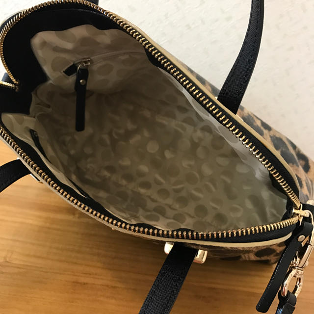 kate spade new york(ケイトスペードニューヨーク)の美品 ケイトスペード ヒョウ柄 2wayバッグ レディースのバッグ(ハンドバッグ)の商品写真